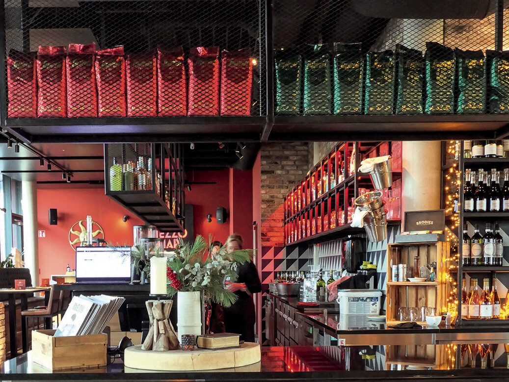 Mezzomar, Ristorante & Bar, Cucina Italiana Mezzomar, Ristorante & Bar, Cucina Italiana